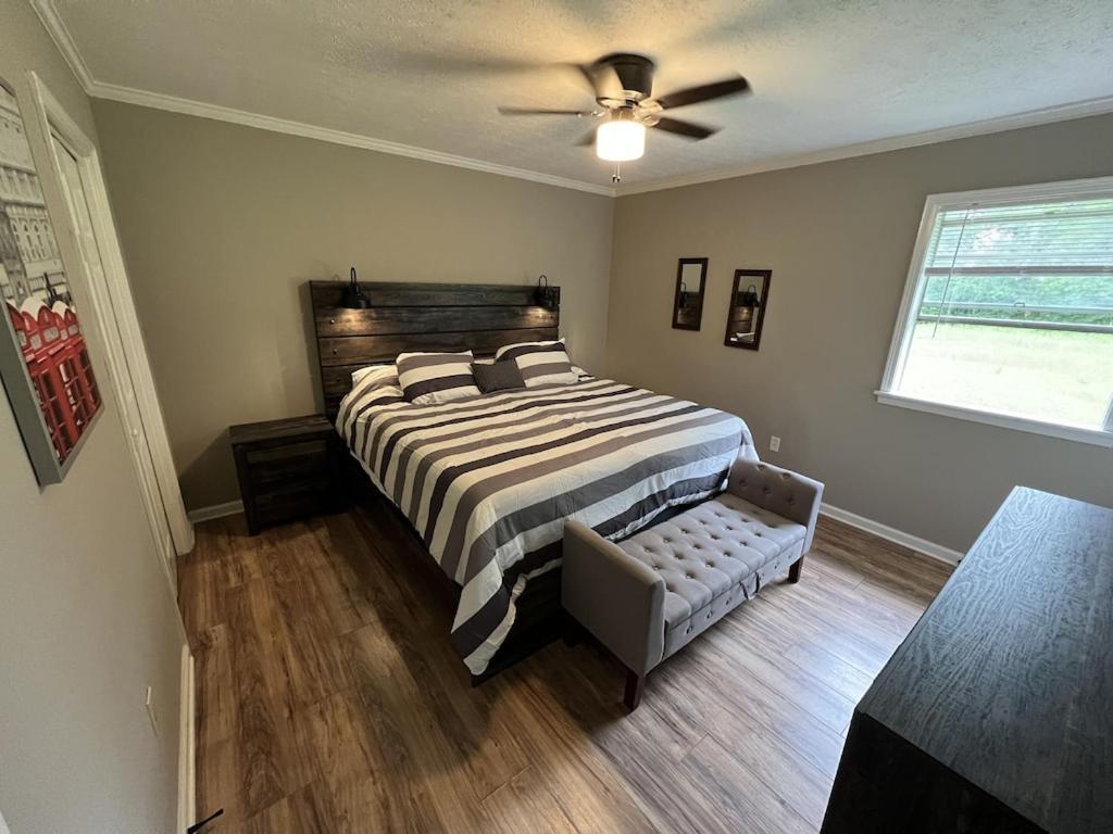 Spacious 3 Bedroom Home Near Amphitheater/Baseball/Shopping And Much More Пърл Екстериор снимка